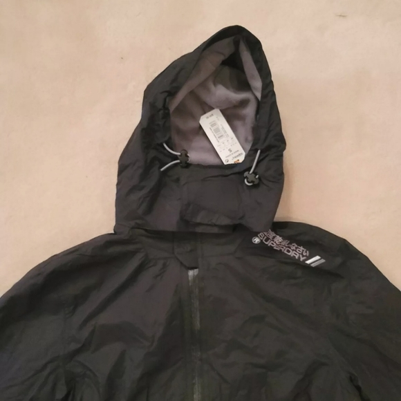 Superdry Artic Hooded Cliff Hiker Jacket - Picture 4 of 4